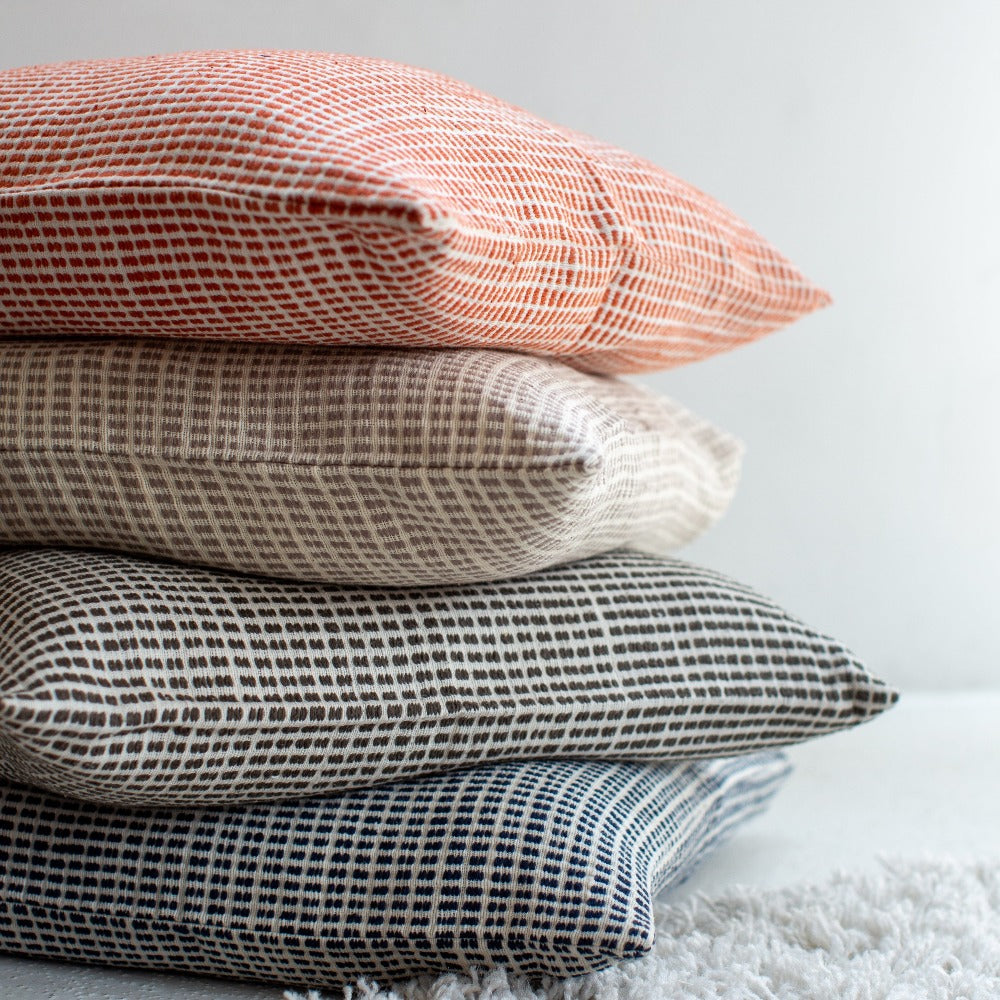 Akobo Handwoven Cushion – Dark Grey | Traditional Ethiopian Pick‑Up Weave by Sabahar