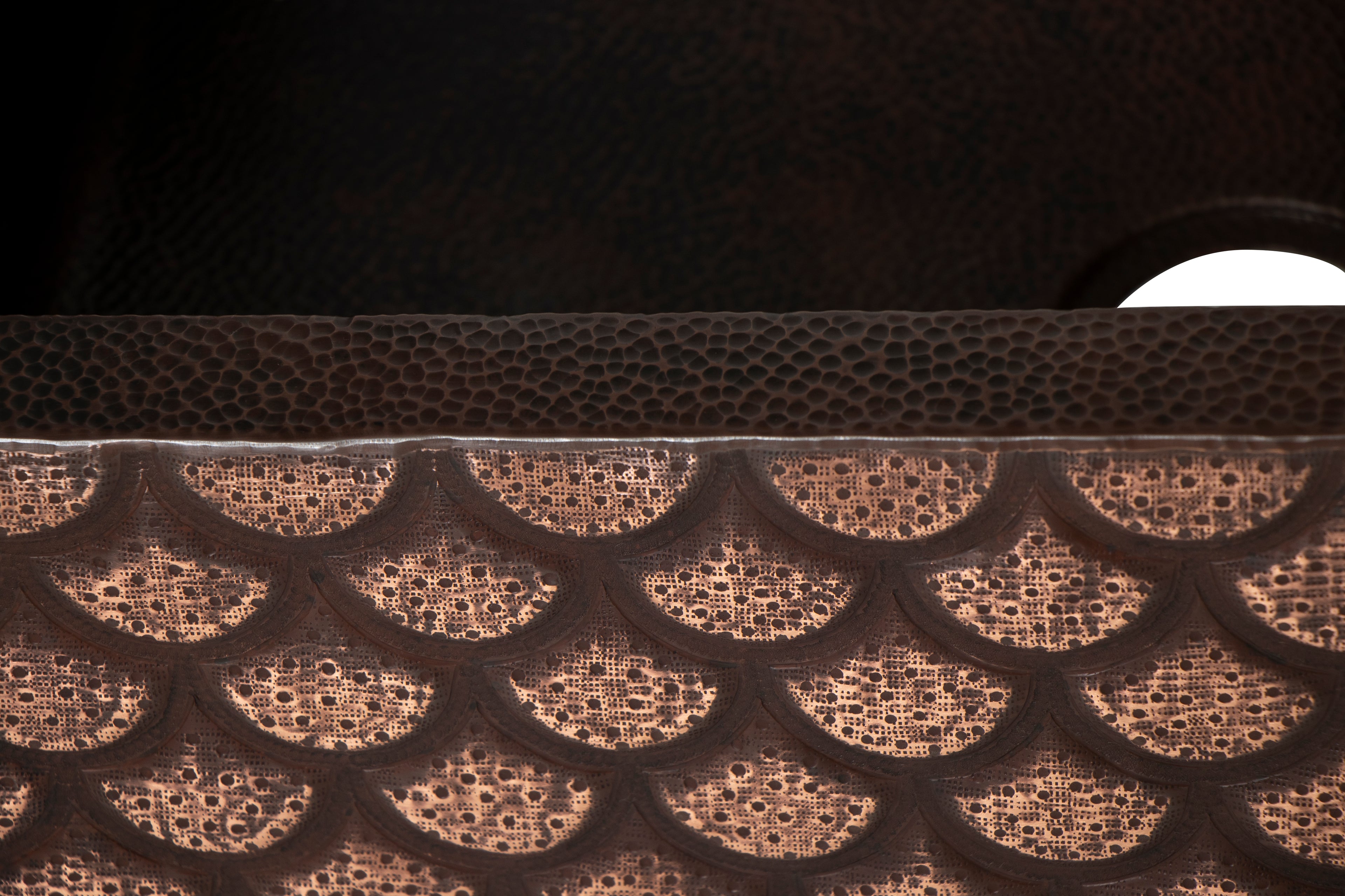 33" Artisanal Hammered Copper Farmhouse Sink – Squama Apron-Front Basin